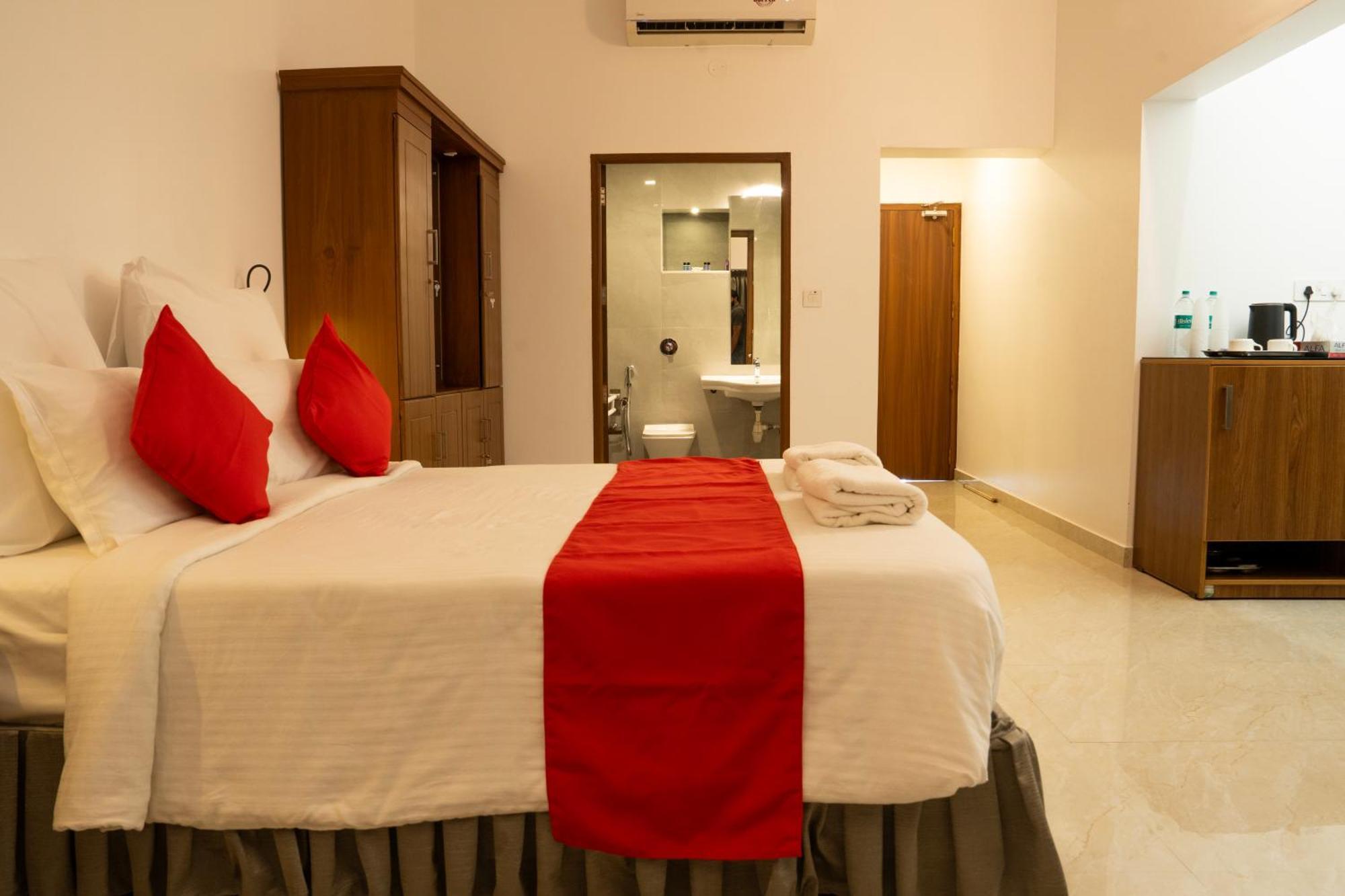 Alleppey Holiday Beach Resort Alappuzha Exterior foto